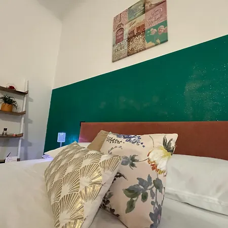 Rainbow Cinqueterre بيت ضيافة