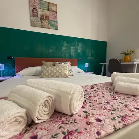 Rainbow Cinqueterre بيت ضيافة لا سبيتسْيا